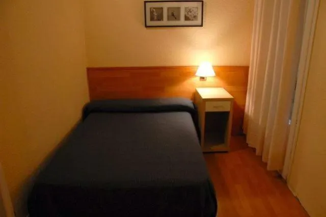 ברצלונה Hostal Baires בית הארחה